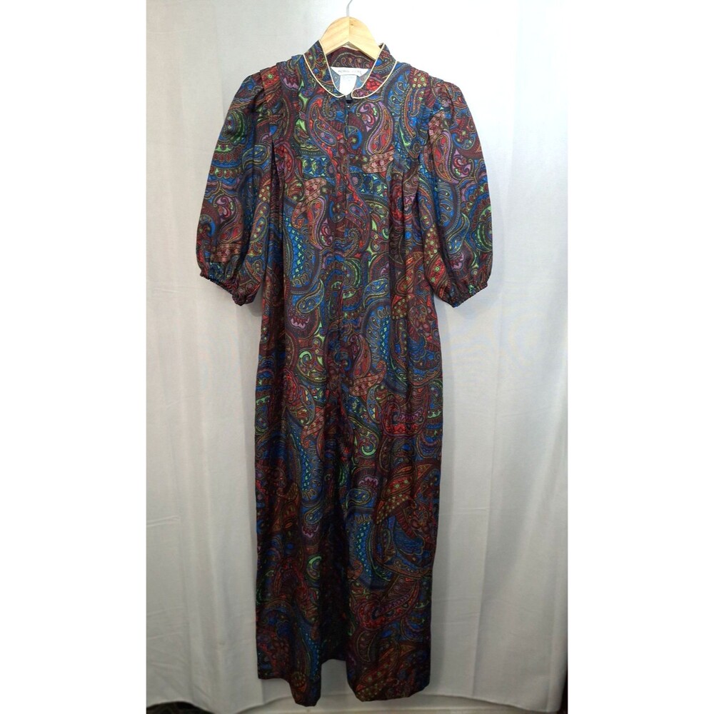 Vintage Models Coat House Dress or Robe Sz Small Paisley Print Patio Dress Retro